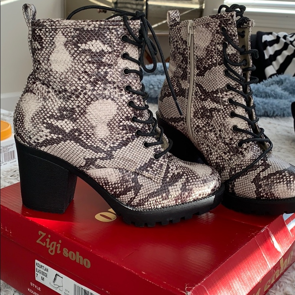 SNAKESKIN KOURTLAN BOOTIES
